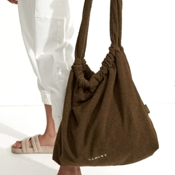 Varley Rickie Bag in Dark Olive - Picture 1 of 5